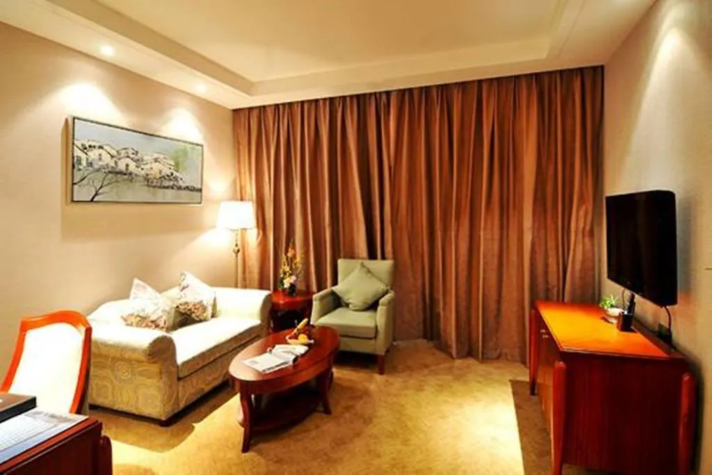****  Suzhou Days Hotel China